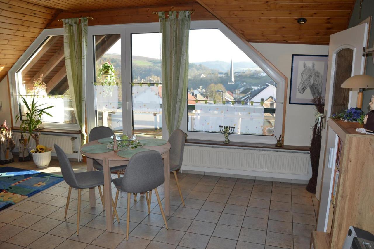 Ferienwohnung Auszeit Waxweiler Exterior foto